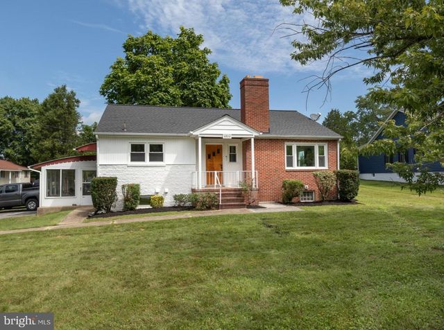 4516 E JOPPA RD, Perry Hall, MD 21128