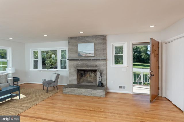 4516 E JOPPA RD, Perry Hall, MD 21128