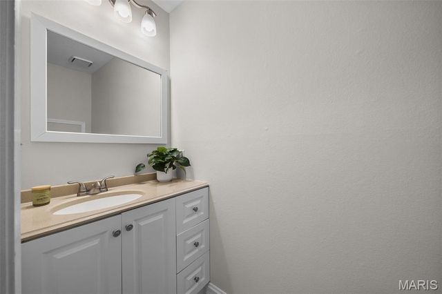 1323 Tahoe Valley Court, St Louis, MO 63021