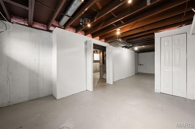 1323 Tahoe Valley Court, St Louis, MO 63021