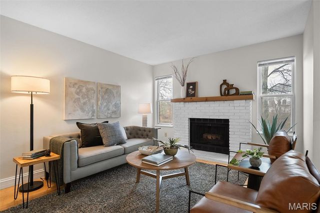 1323 Tahoe Valley Court, St Louis, MO 63021