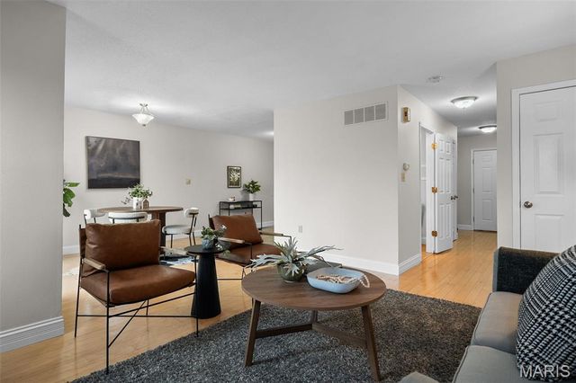 1323 Tahoe Valley Court, St Louis, MO 63021