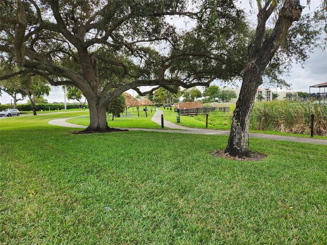 112 Lake Emerald Drive 208, Oakland Park, FL 33309