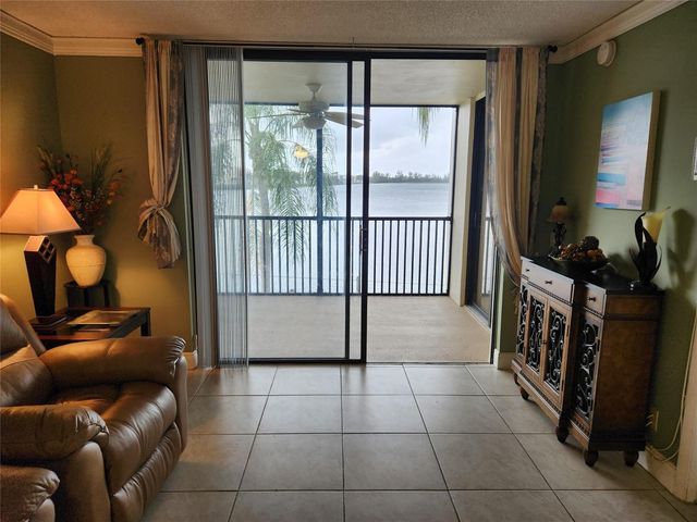 112 Lake Emerald Drive 208, Oakland Park, FL 33309