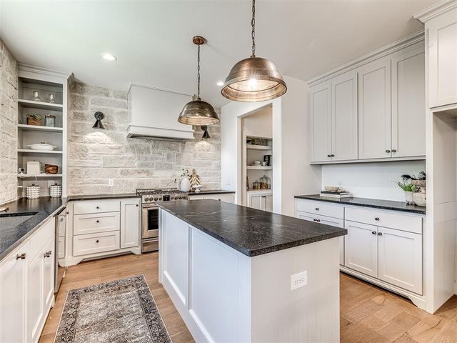 7308 Sunset Sail Avenue, Edmond, OK 73034