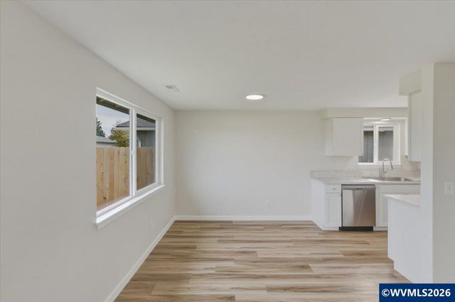 3749 Tudor Wy SE, Albany, OR 97322