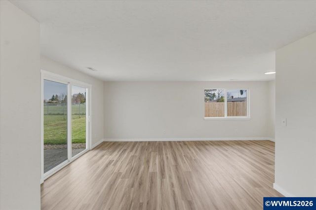 3749 Tudor Wy SE, Albany, OR 97322