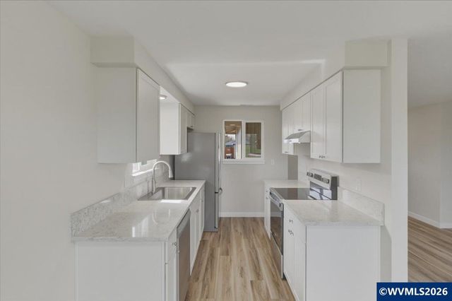 3749 Tudor Wy SE, Albany, OR 97322