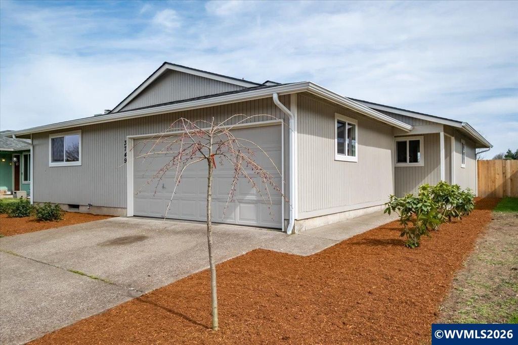 3749 Tudor Wy SE, Albany, OR 97322