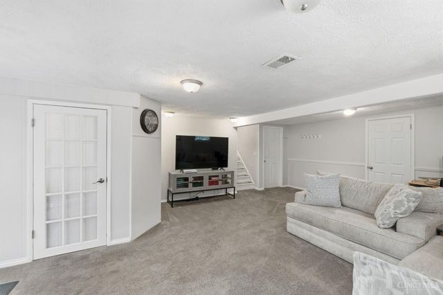 11701 Thistlehill Drive, Symmes Twp, OH 45140