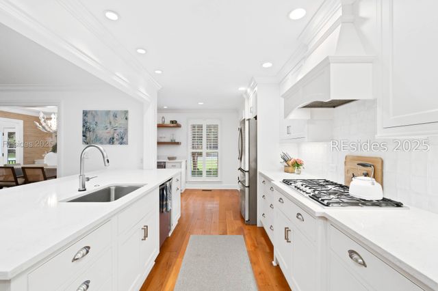 173 Spanish Point Dr, Beaufort, SC 29902