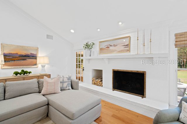 173 Spanish Point Dr, Beaufort, SC 29902