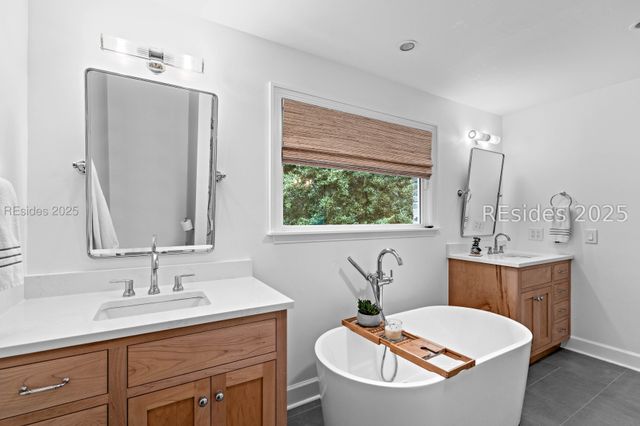 173 Spanish Point Dr, Beaufort, SC 29902