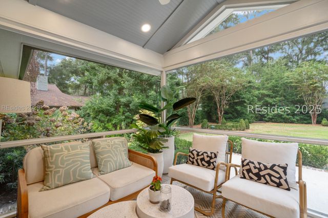 173 Spanish Point Dr, Beaufort, SC 29902