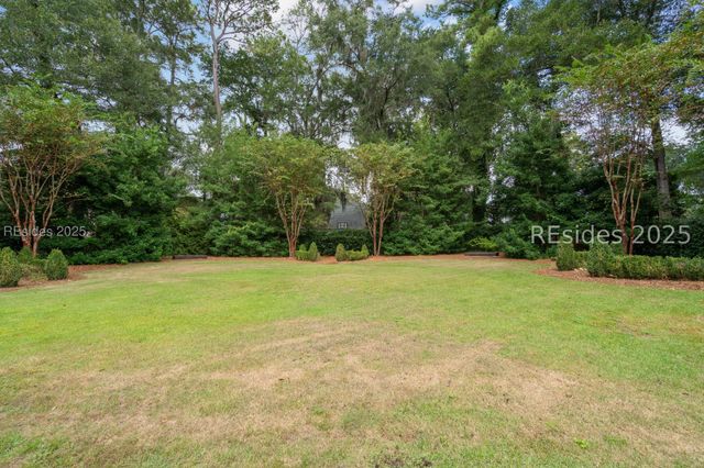 173 Spanish Point Dr, Beaufort, SC 29902