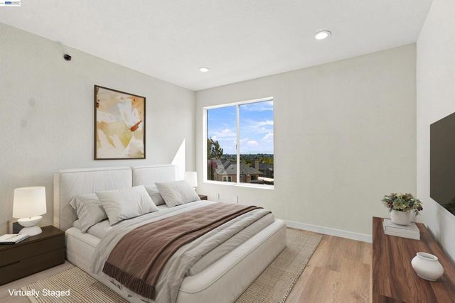 685 Dartmore Ln 365, Hayward, CA 94544