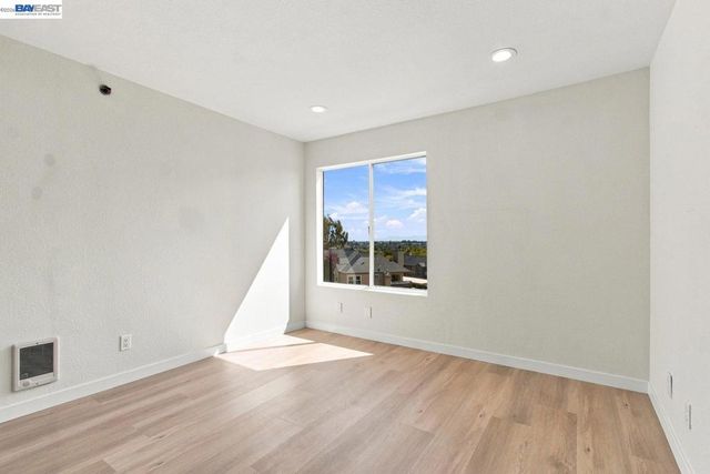 685 Dartmore Ln 365, Hayward, CA 94544