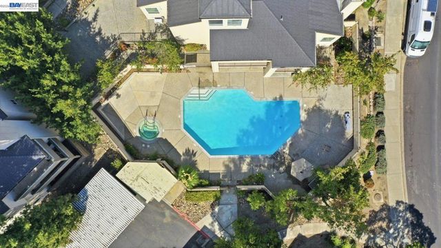 685 Dartmore Ln 365, Hayward, CA 94544