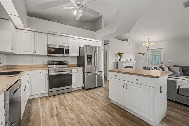 2706 SW 3rd PL, Cape Coral, FL 33914