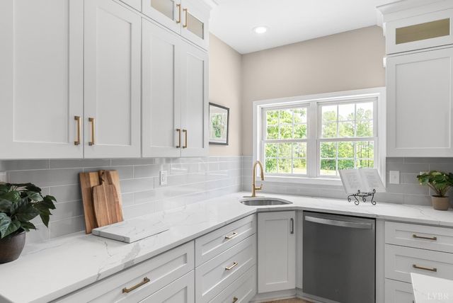 1505 Chestnut Grove, Appomattox, VA 24522