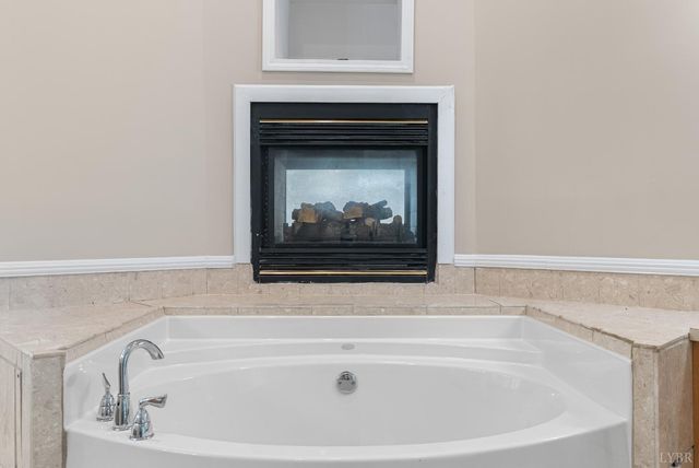 1505 Chestnut Grove, Appomattox, VA 24522