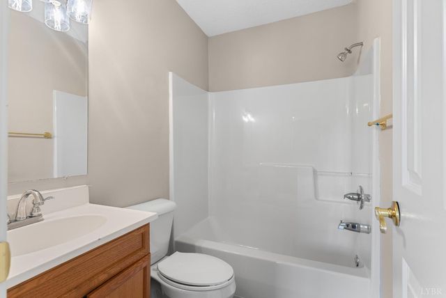 1505 Chestnut Grove, Appomattox, VA 24522