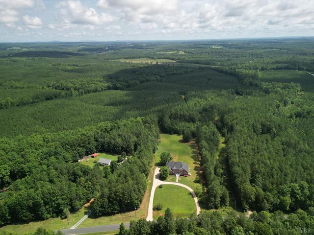 1505 Chestnut Grove, Appomattox, VA 24522