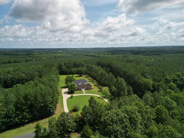 1505 Chestnut Grove, Appomattox, VA 24522