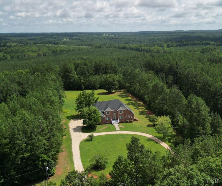 1505 Chestnut Grove, Appomattox, VA 24522