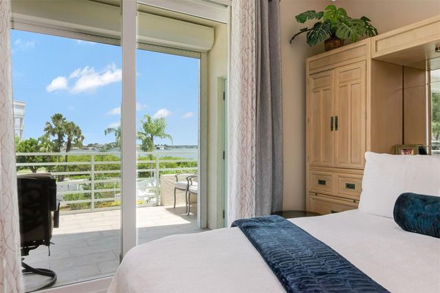 7979 SAILBOAT KEY BOULEVARD S 101, South Pasadena, FL 33707