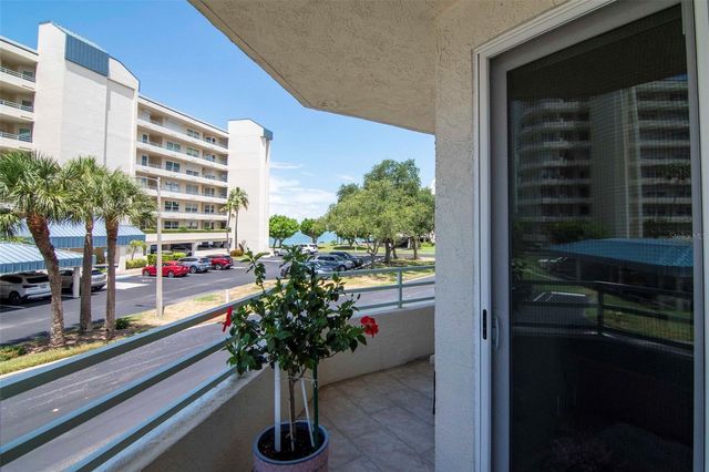 7979 SAILBOAT KEY BOULEVARD S 101, South Pasadena, FL 33707