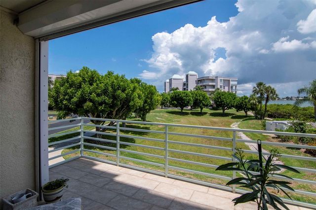 7979 SAILBOAT KEY BOULEVARD S 101, South Pasadena, FL 33707