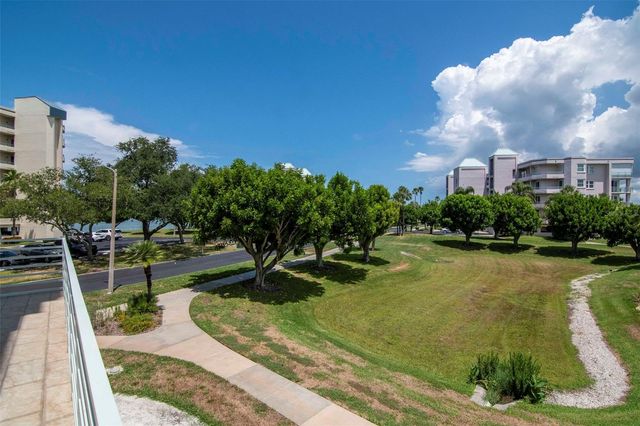 7979 SAILBOAT KEY BOULEVARD S 101, South Pasadena, FL 33707
