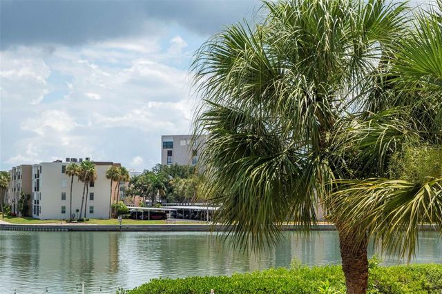 7979 SAILBOAT KEY BOULEVARD S 101, South Pasadena, FL 33707