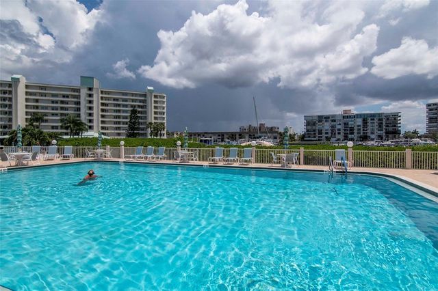 7979 SAILBOAT KEY BOULEVARD S 101, South Pasadena, FL 33707