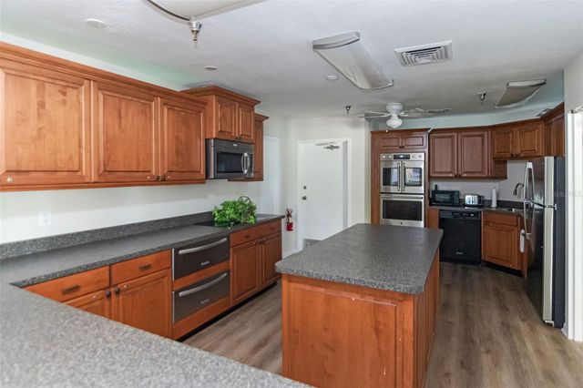 7979 SAILBOAT KEY BOULEVARD S 101, South Pasadena, FL 33707