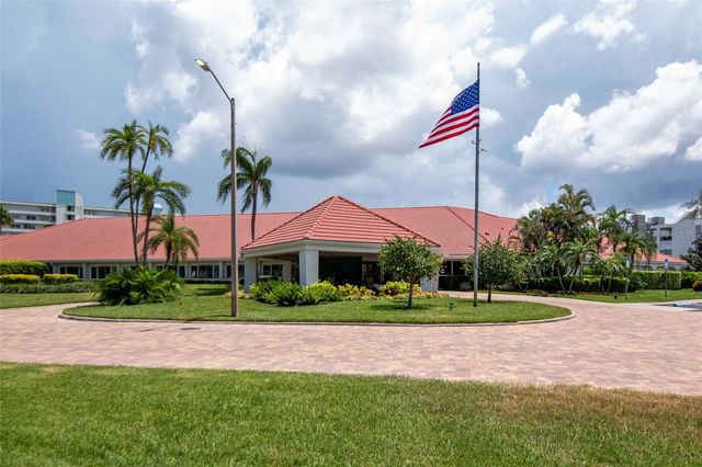 7979 SAILBOAT KEY BOULEVARD S 101, South Pasadena, FL 33707
