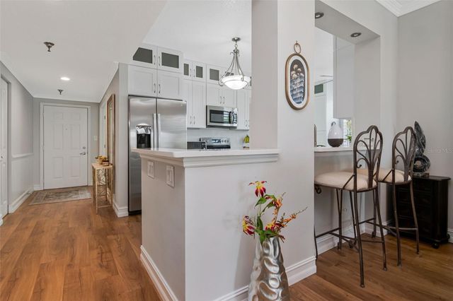 7979 SAILBOAT KEY BOULEVARD S 101, South Pasadena, FL 33707