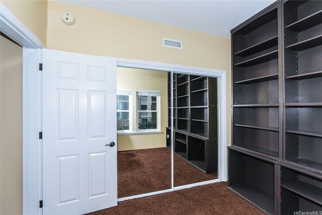 520 Lunalilo Home Road 6202, Honolulu, HI 96825