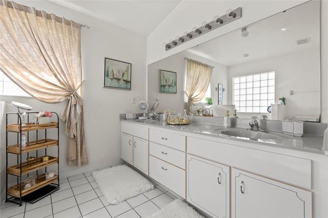 28 FAIRHILL LANE, Palm Coast, FL 32137