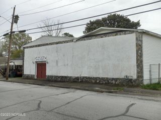 915 Tower Hill Road, Kinston, NC 28501