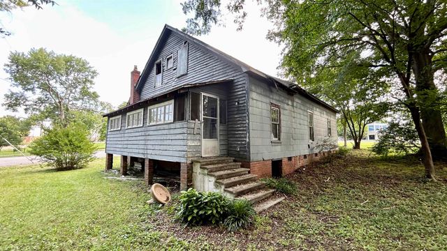 100 Lipscomb Street, Gaffney, SC 29340