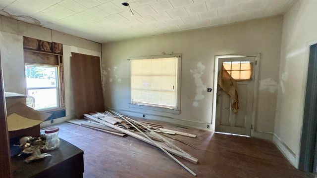 100 Lipscomb Street, Gaffney, SC 29340