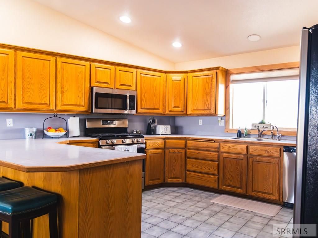 Image 21 of property listing at 319 N Pine Street, Parker, ID 83445