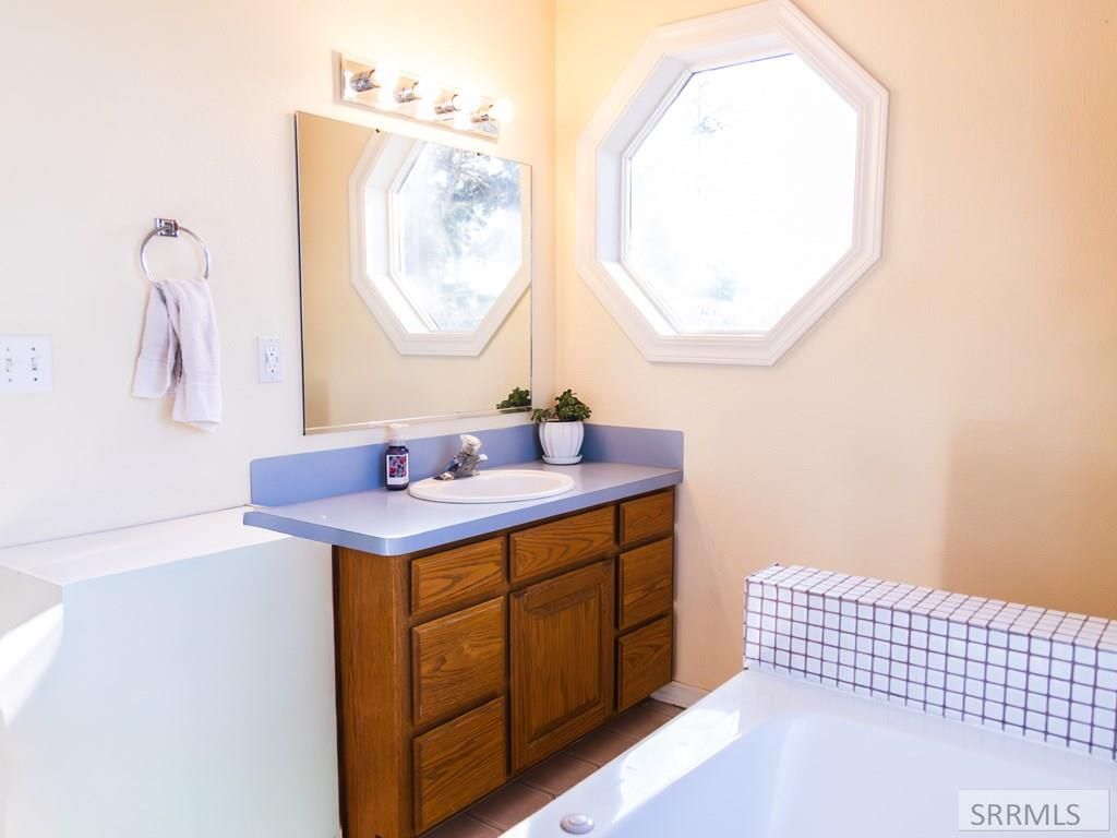 Image 28 of property listing at 319 N Pine Street, Parker, ID 83445