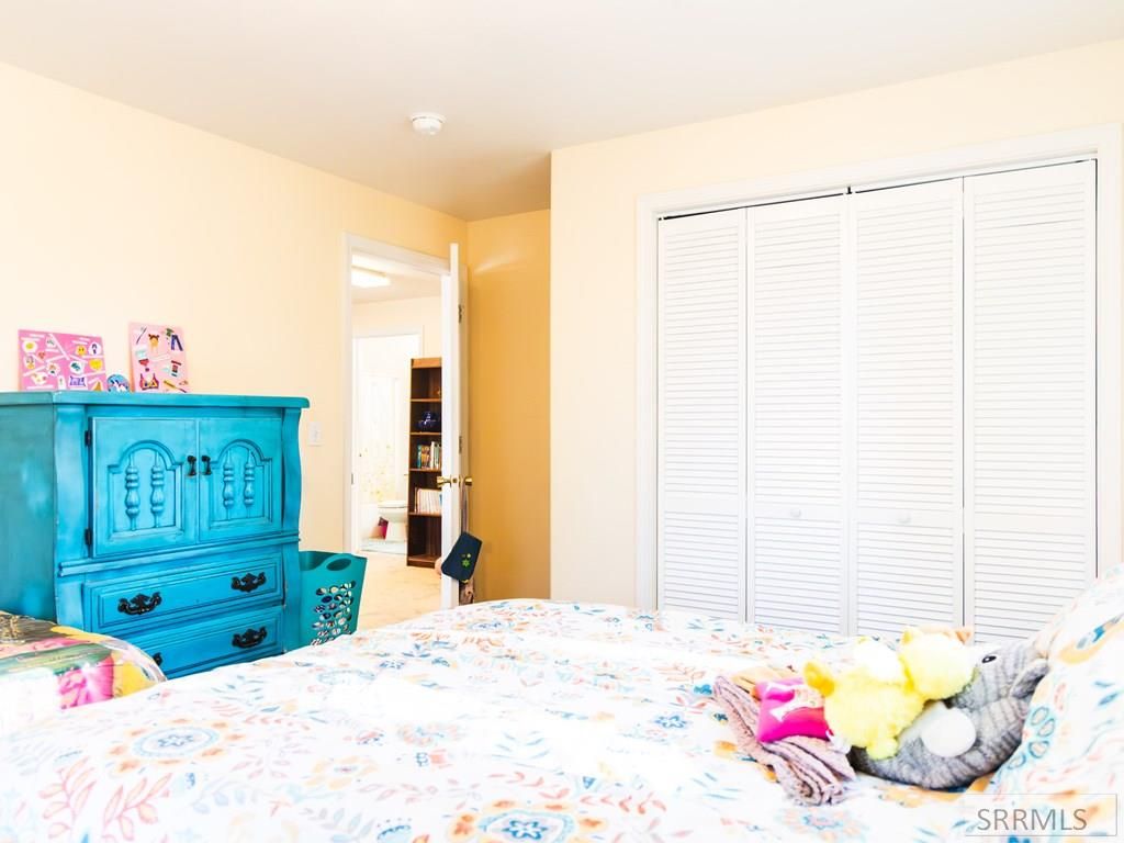 Image 37 of property listing at 319 N Pine Street, Parker, ID 83445