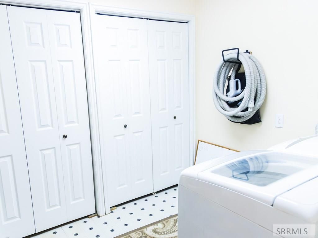 Image 38 of property listing at 319 N Pine Street, Parker, ID 83445