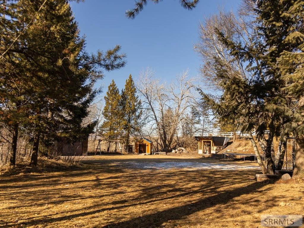 Image 4 of property listing at 319 N Pine Street, Parker, ID 83445