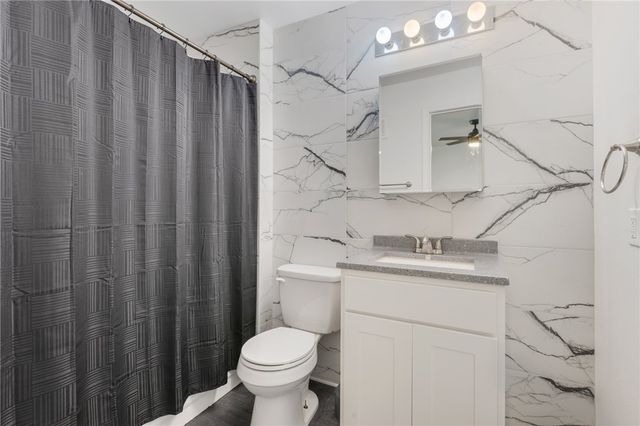 1725 Harvey Mitchell 612, College Station, TX 77840