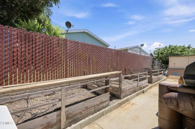 1975 Maricopa 87, Ojai, CA 93023